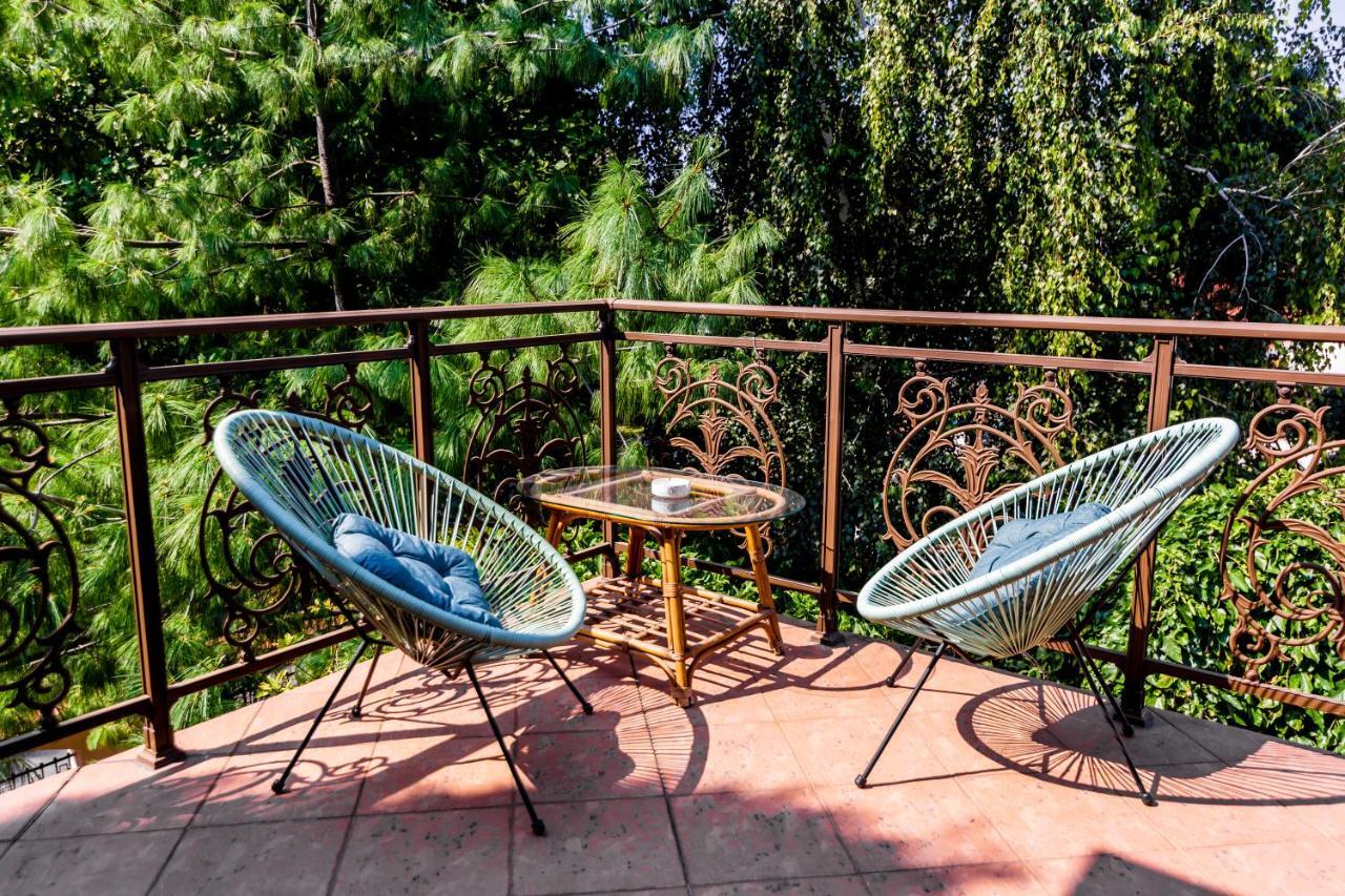 Hotel Golden House Craiova Esterno foto